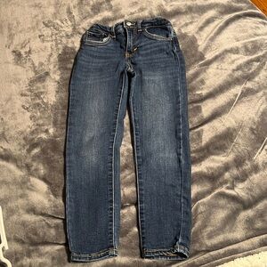 Levi’s girls high-rise super skinny Jean. Size 6/7